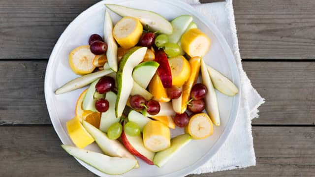 Fristende oppkuttet frukt/fruktsalat