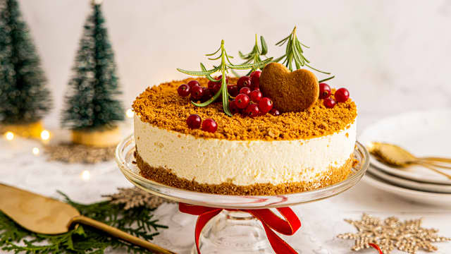 Ostekake med pepperkaker