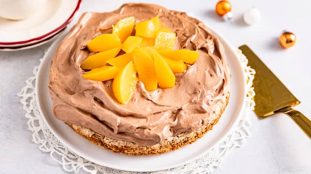 Sjokolademousse på mandelbunn