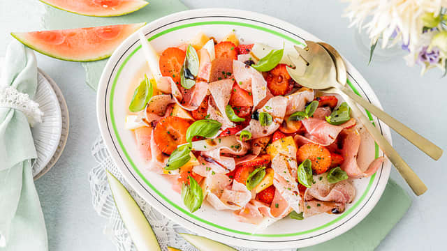 Melonsalat med spekeskinke
