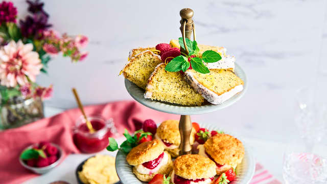 Poppy seed cake / valmuekake med sitronglasur