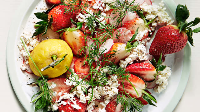 Jordbærsalat med Tabasco