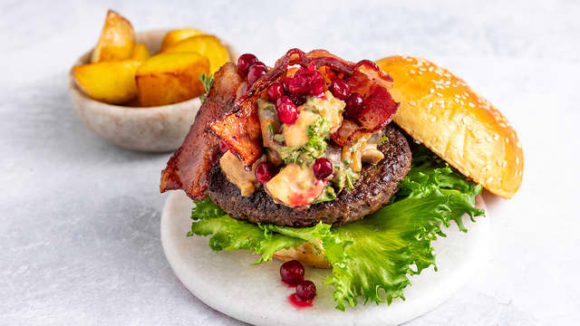 Skogsburger med bacon