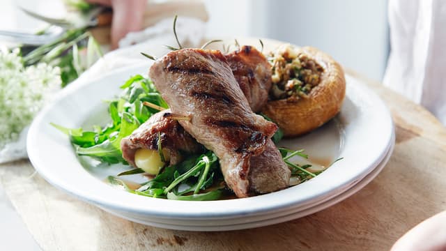 Nakkefilet av svin med fylte sjampinjonger