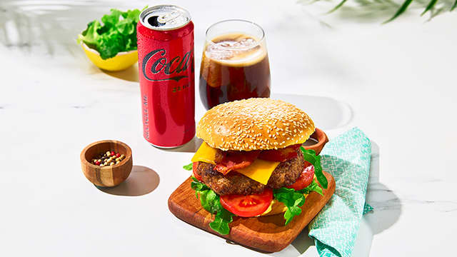 Cheeseburger med karamellisert løk