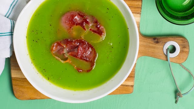 Hjemmelaget ertesuppe