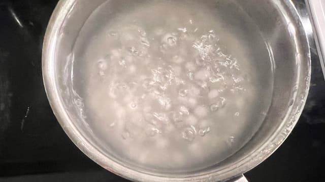 **Koking:** Kok opp 2 liter vann og ha i tapiokaperlene.