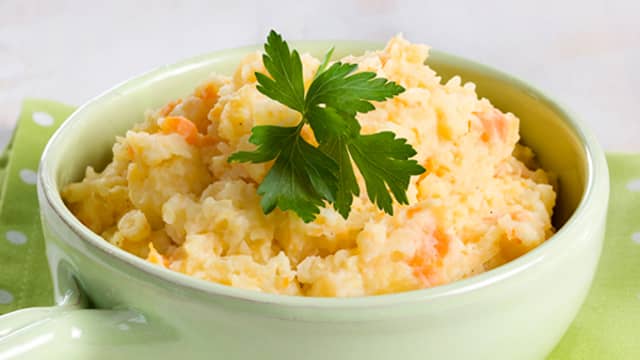 Kålrotstappe med potet og gulrot