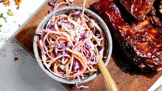 Coleslaw med rødkål