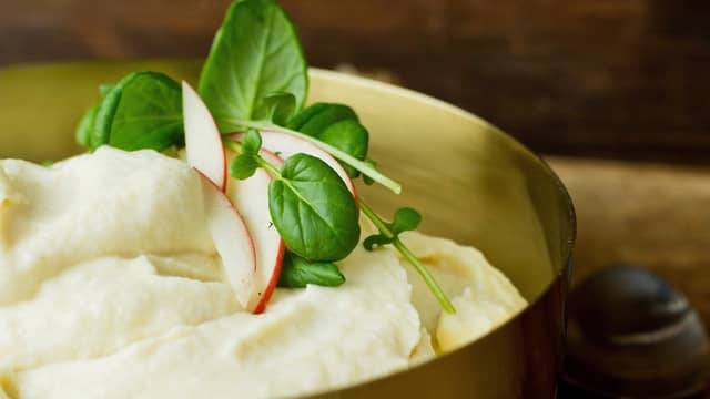 Puré av sellerirot og eple