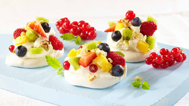 Minipavlova med bær