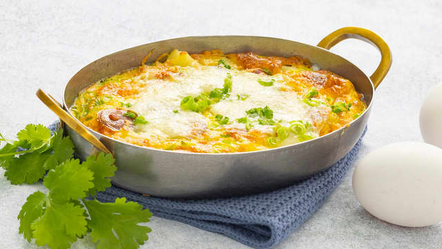 Bondeomelett med wienerpølser