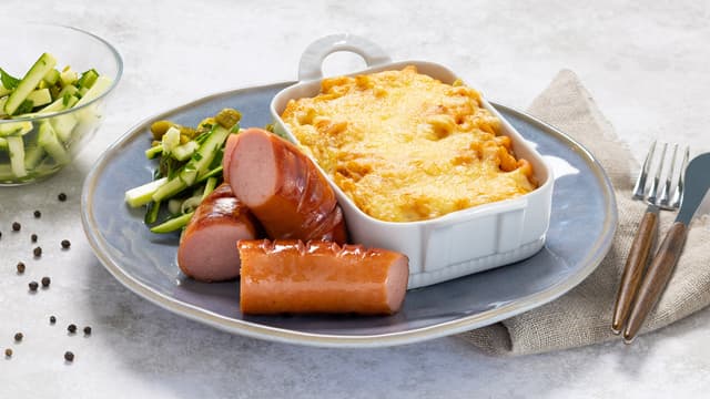 Kjøttpølse med makaronigrateng