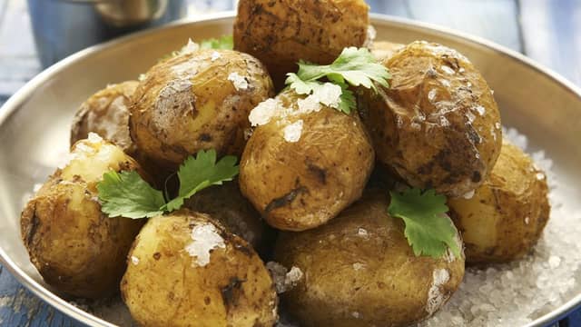 Saltbakte nypoteter med dipp