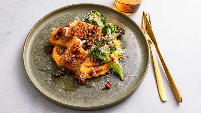 Sprø torsk med parmaskinke og appelsin