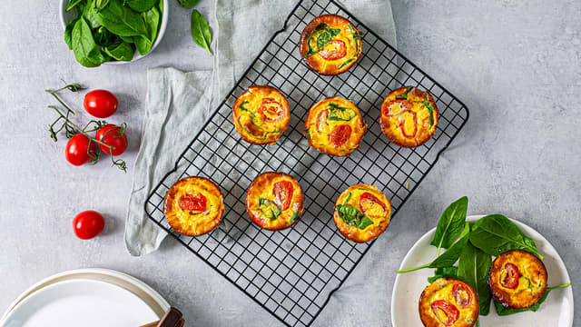 Porsjonspai med tomat og spinat