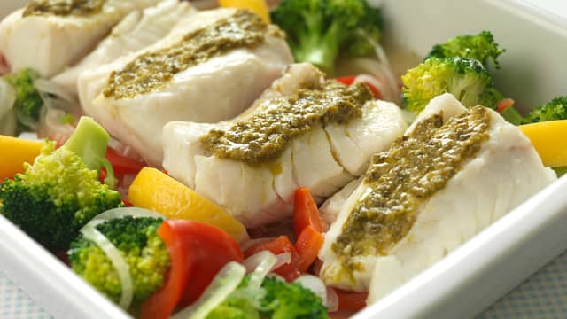 Ovnsbakt torsk med pesto