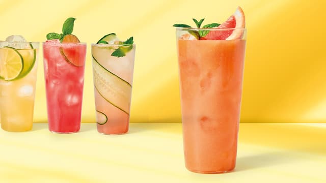 Iste med grapefrukt, mango og mynte