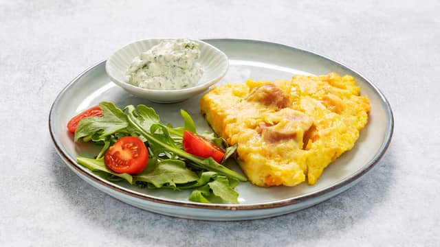 Restemiddagstips: Og av og til blir det litt middag til overs. Da er det fint å kunne bruke restene i nye smakfulle retter. Lag [Potettortilla med grillpølse](recipe:b0345f80-64ae-4c0b-9c68-60e6cd53c0b4) av restene etter denne middagen.