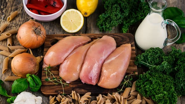 Kok fullkornspasta som anvist på pakken.