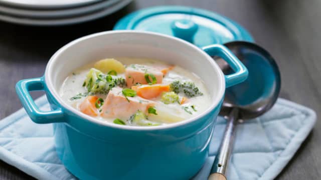 Fiskegryte med laks og grønnsaker