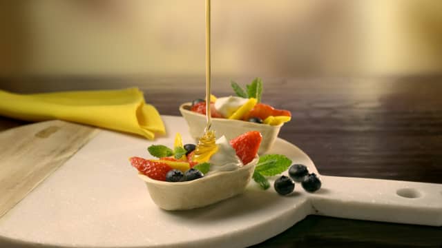 Mini-tortillas med frukt, yoghurt og honning