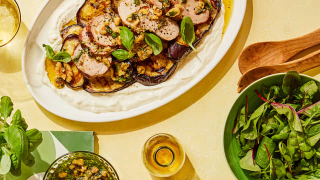 Indrefilet av svin med grillet aubergine og urtedressing