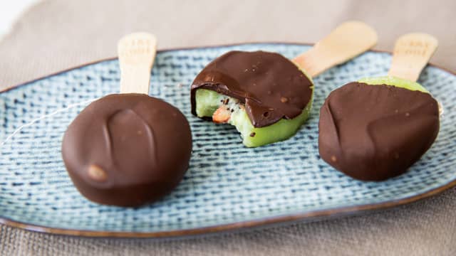 Pinne-is av kiwi
