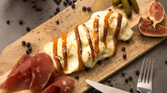 Gratinert rømmegrøt med poteter og brunost