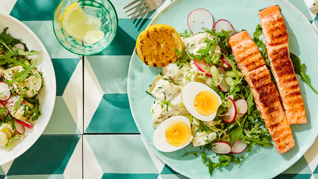 Ørret og kremet potetsalat