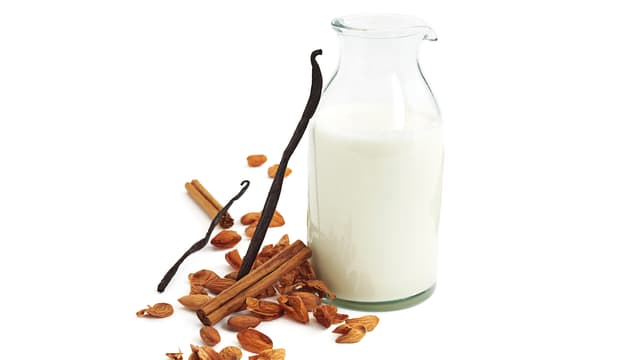 Hjemmelaget mandelmelk