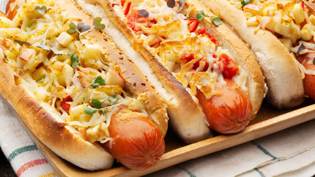 Gratinerte grillpølser