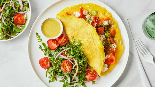 Omelett med røkt laks og Apetina