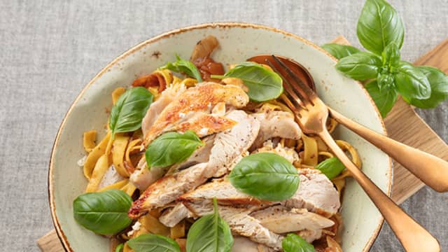 Kylling med tagliatelle