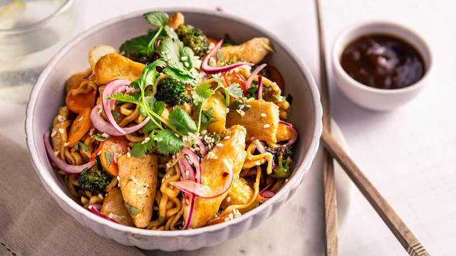 Hot thaiwok med kyllingfilet