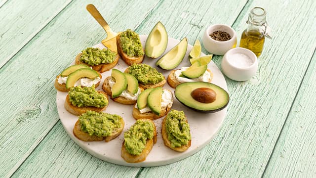 Bruschetta med avokado