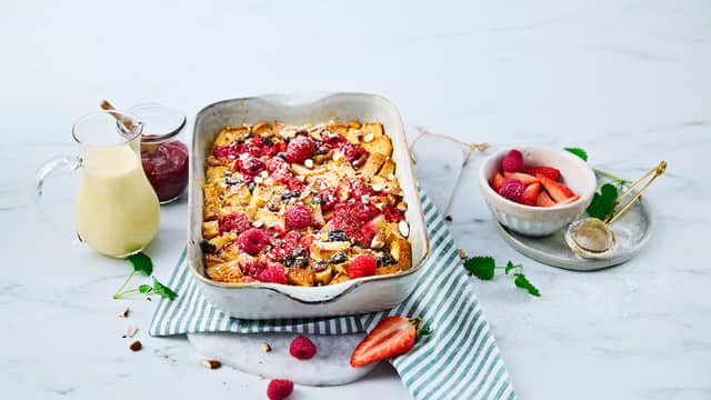 Brødpudding med bær
