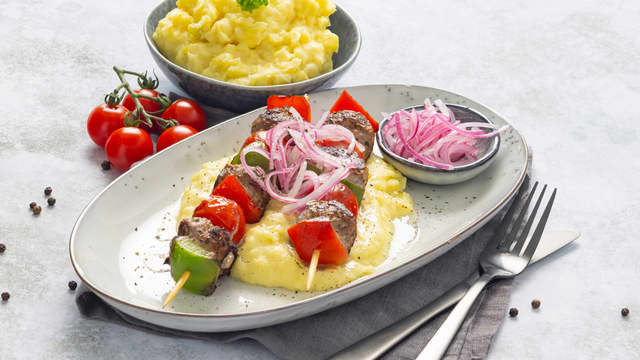 Grillspyd med kjøttboller