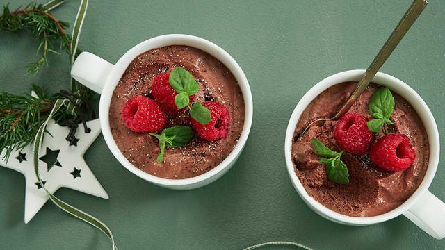 Sjokolademousse med pistasjenøtter