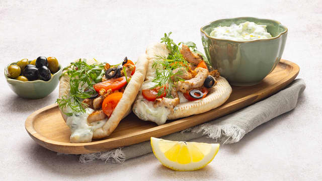 Biffstrimler i pitabrød