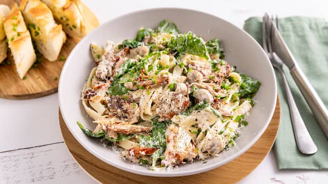 Kremet pasta med pulled pork