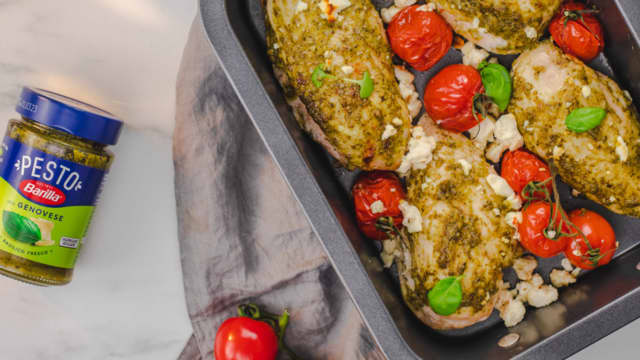 Kylling med feta og pesto