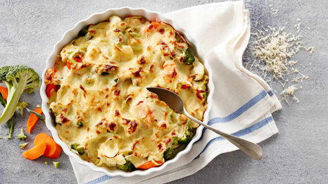 Gratinerte grønnsaker med ostesaus
