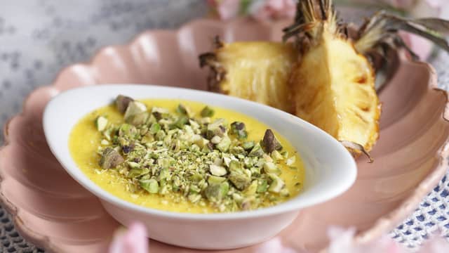 Crème Cassonade med karamellisert ananas