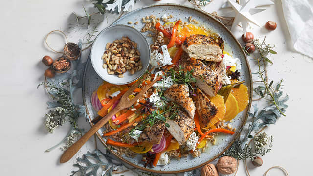 Kyllingsalat med beter og byggryn