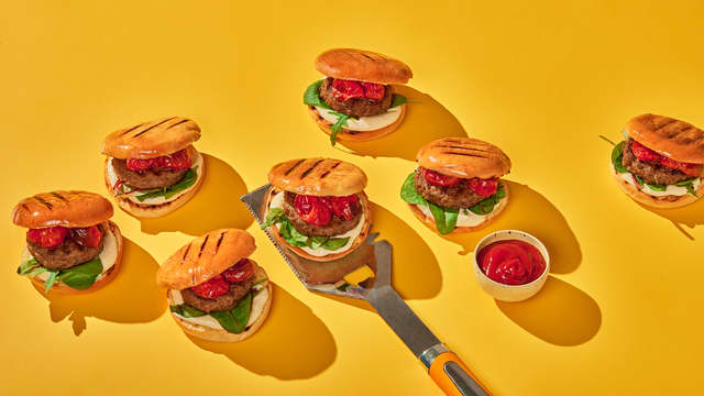 Sliders med grillede tomater og aioli