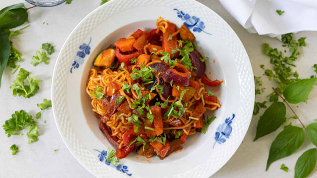 Wok med sur og søt saus