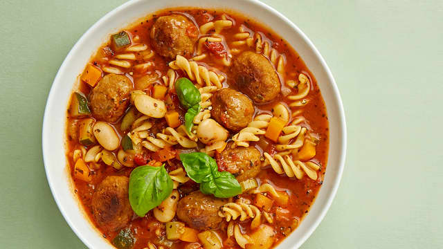 Minestronesuppe med kjøttboller