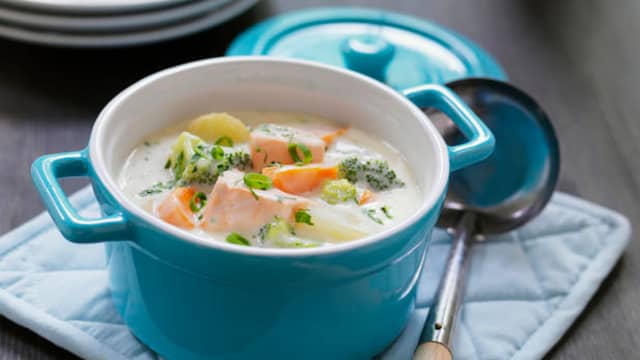 Fiskegryte med laks og grønnsaker