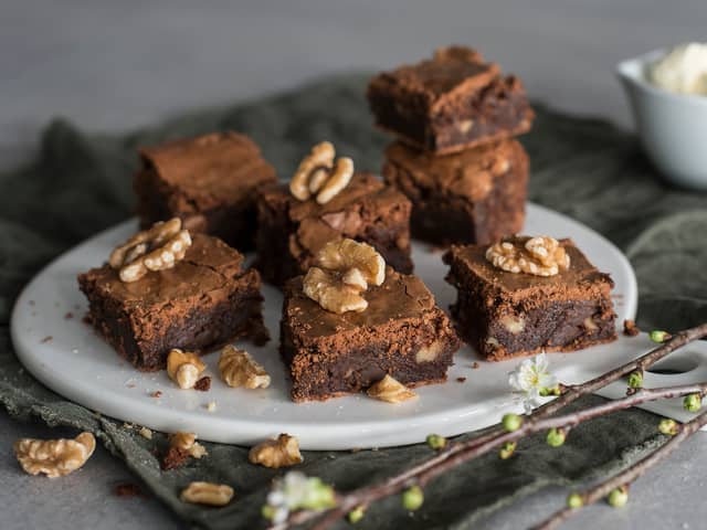 Klassiske brownies med valnøtter